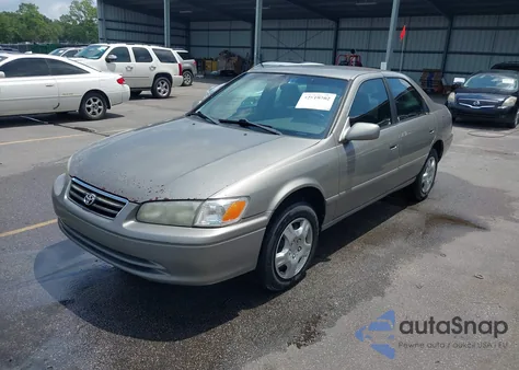 2001 Toyota Camry Le from USA, damaged, VIN 4T1BG22K61U078223